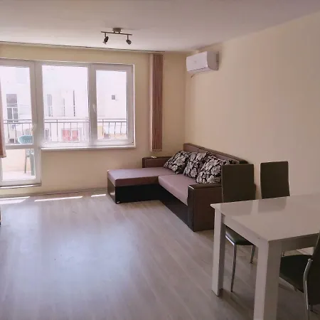 Apartament Sunny 1 *